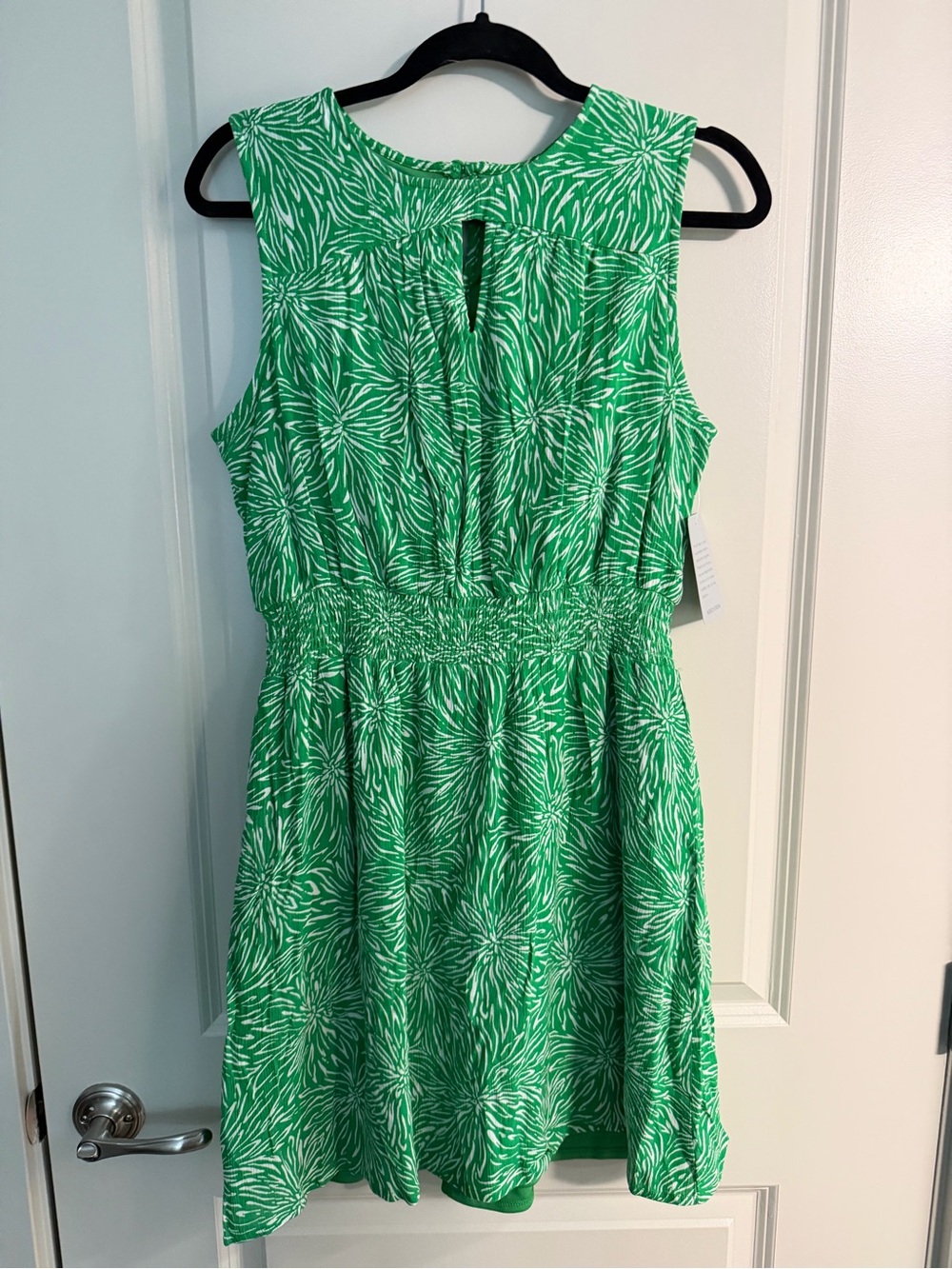 Collective Concepts Green and White Floral Sleeveless Dress